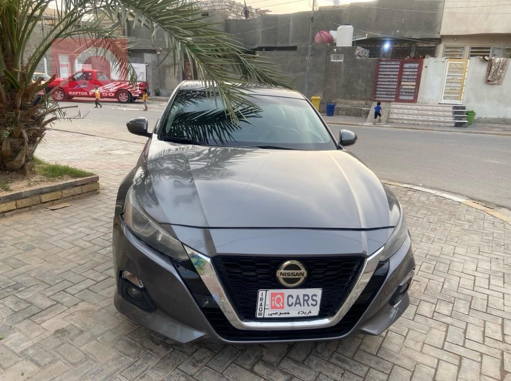 نیسان ئەلتیما